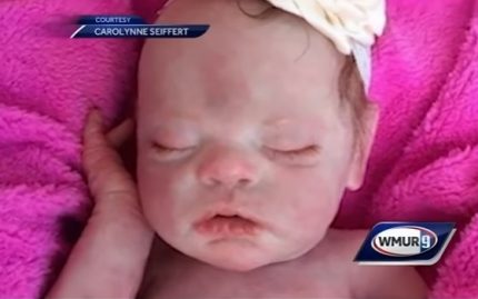 "C'È UNA BIMBA ABBANDONATA IN AUTO", POLIZIOTTO ROMPE IL FINESTRINO